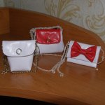 Необходимый аксессуар - дамская сумочка для куклы!