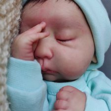 Только родился. Авторская кукла Кондрашовой Ирины