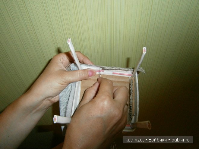 Как я делала стульчик для куклы. Мастер класс