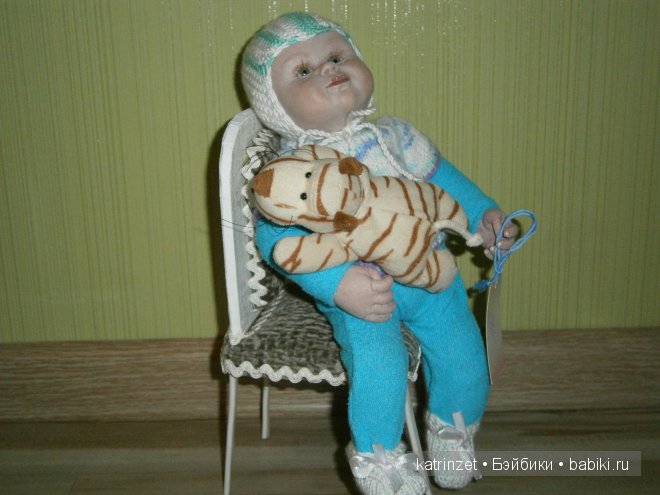 Как я делала стульчик для куклы. Мастер класс