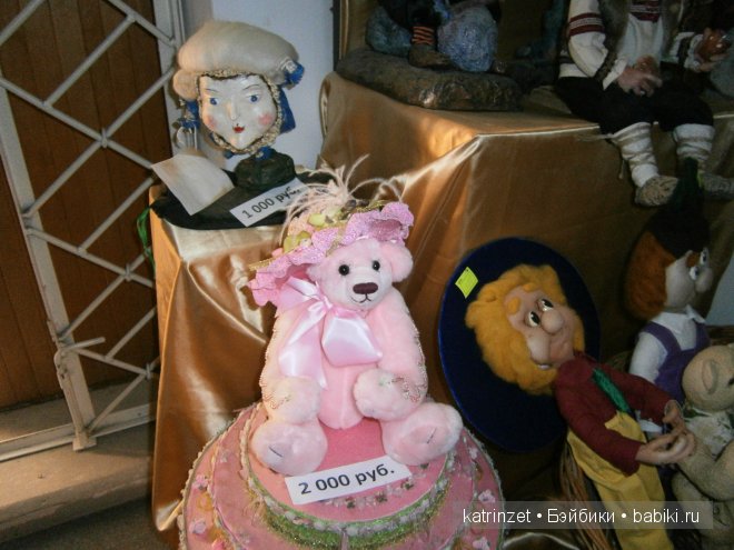 Выставка авторских кукол в Лазаревском на побережье Черного моря в Сочи 2013