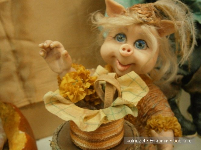 Выставка авторских кукол в Лазаревском на побережье Черного моря в Сочи 2013