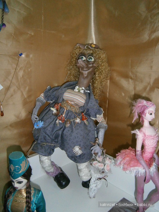Выставка авторских кукол в Лазаревском на побережье Черного моря в Сочи 2013
