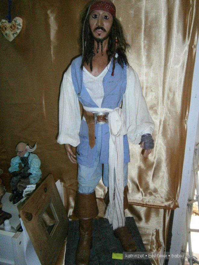 Выставка авторских кукол в Лазаревском на побережье Черного моря в Сочи 2013