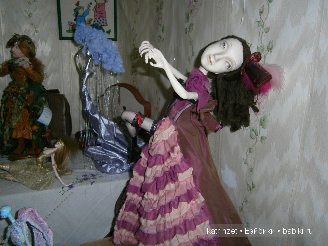Выставка авторских кукол в Лазаревском на побережье Черного моря в Сочи 2013