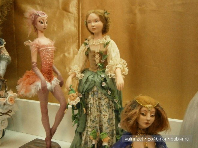 Выставка авторских кукол в Лазаревском на побережье Черного моря в Сочи 2013