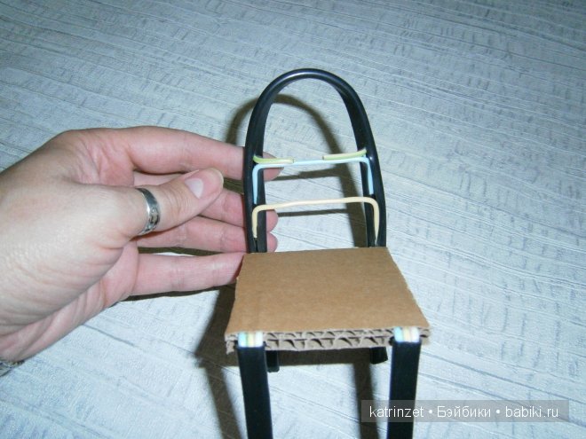 Стульчик для куклы Тосички. Мастер класс