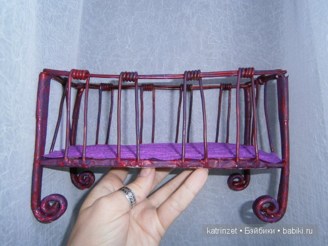 Кроватка для куклы своими руками. Мастер класс