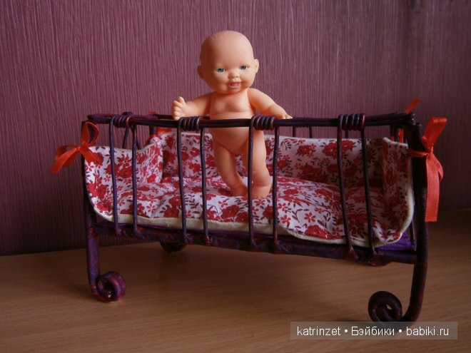 Кроватка для куклы своими руками. Мастер класс