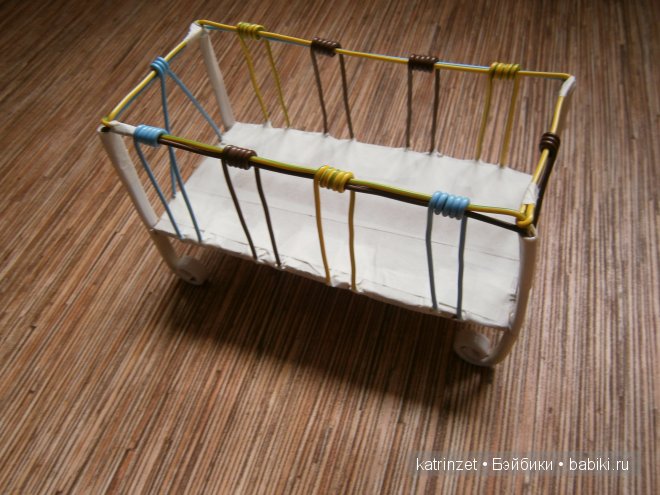 Кроватка для куклы своими руками. Мастер класс