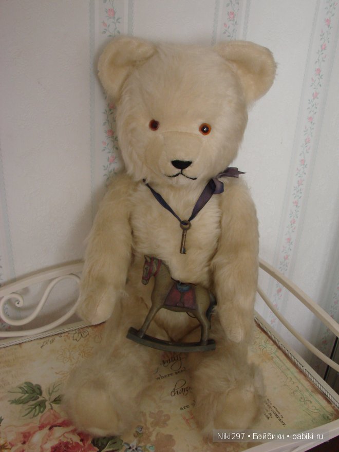 Очаровательный медвежонок