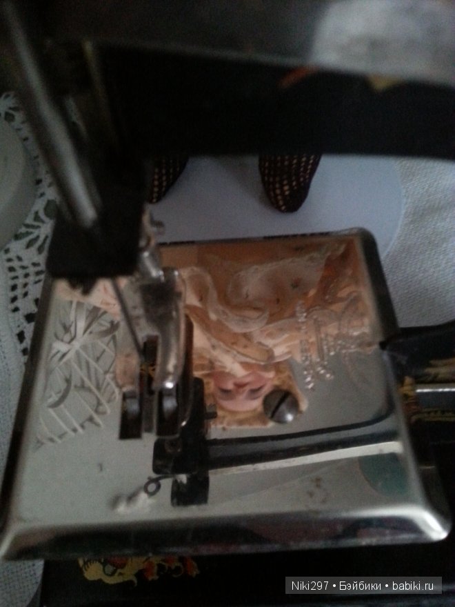 Аксессуары для антикварных кукол, чудесные швейные машинки (фото 9)