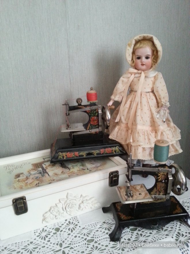 Аксессуары для антикварных кукол, чудесные швейные машинки (фото 6)