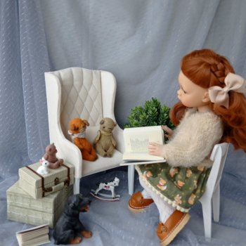 В кукольном уголке!