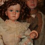 Знакомьтесь - Софи и Алиска делят куклу. Фарфоровые куклы