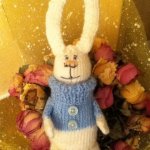 Вязанные зайки. Авторские игрушки своими руками