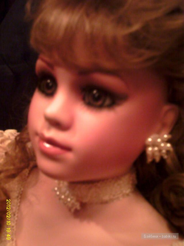Шикарная фарфоровая кукла от Rustie