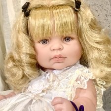 Красивая девочка от Manolo Dolls.2016 г. 47 см.