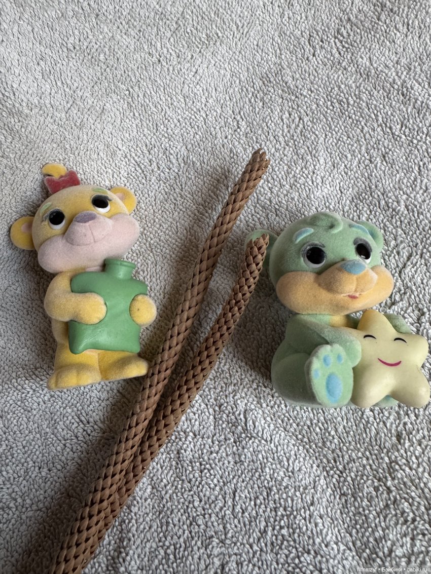 Давно привезла себе из Египта такие ветки.