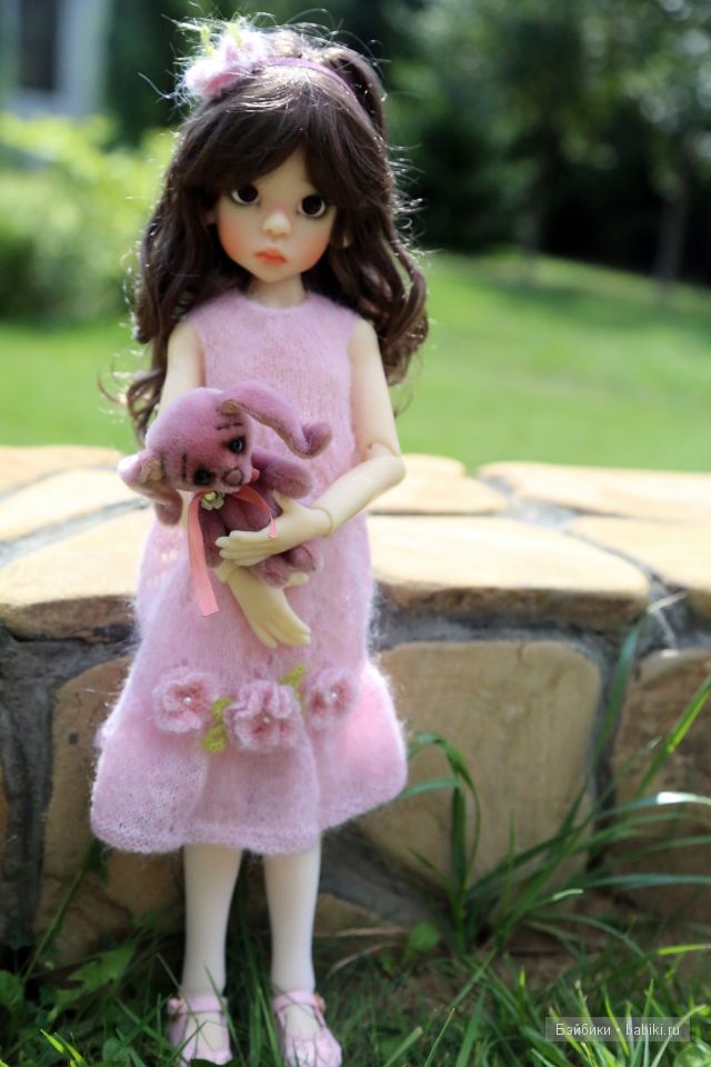 Прогулка в саду. Куколки от Kaye Wiggs