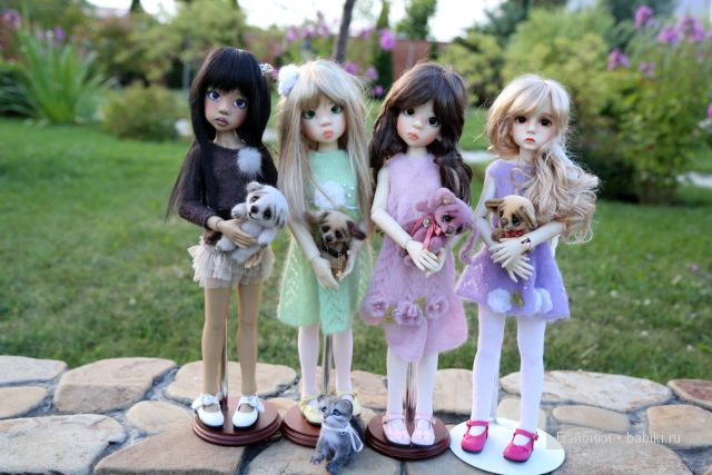Прогулка в саду. Куколки от Kaye Wiggs
