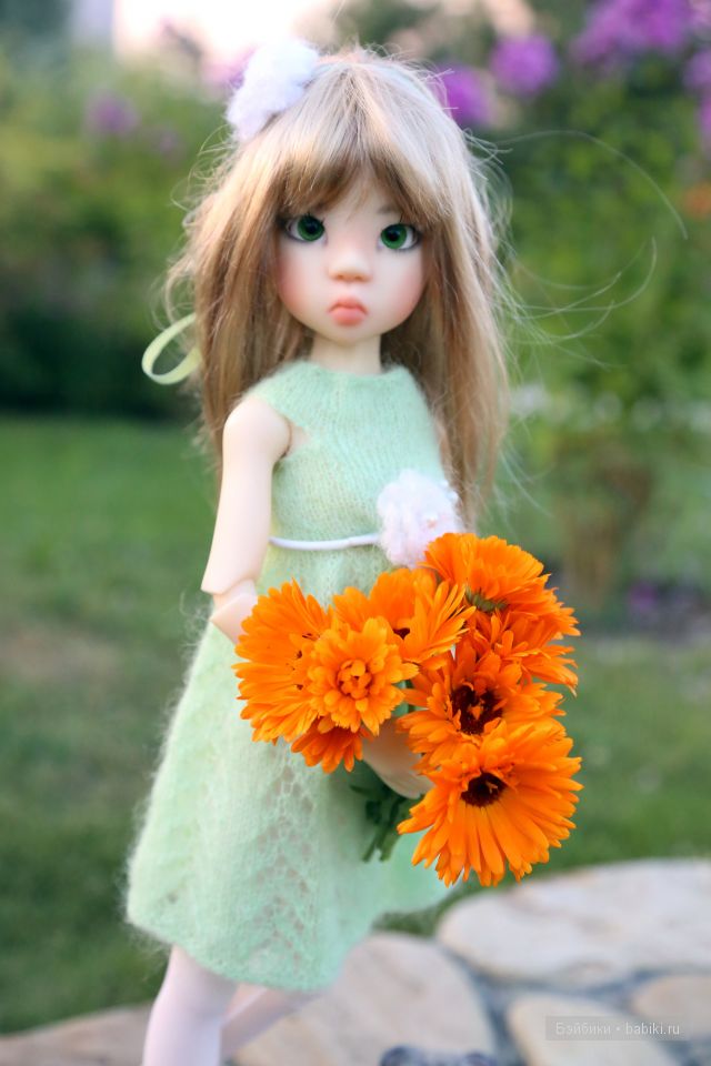 Прогулка в саду. Куколки от Kaye Wiggs