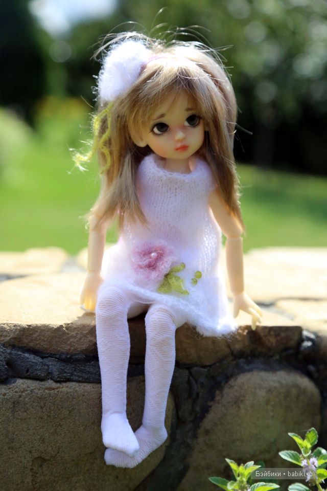 Прогулка в саду. Куколки от Kaye Wiggs