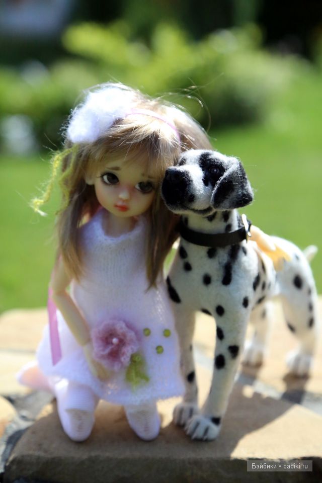 Прогулка в саду. Куколки от Kaye Wiggs