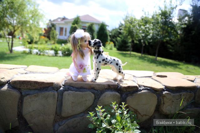 Прогулка в саду. Куколки от Kaye Wiggs