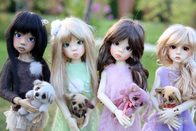 Прогулка в саду. Куколки от Kaye Wiggs