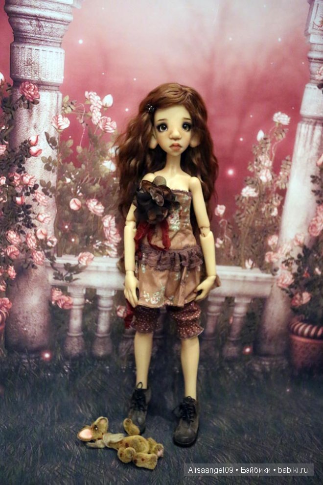 Новый образ бжд от Кайе Вигс