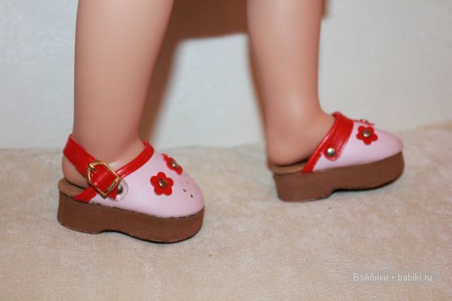 Размеры обуви и паричков для кукол из наших закупок…