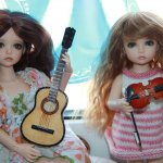 Любовь к жизни начинается с музыки. Куколки БЖД.