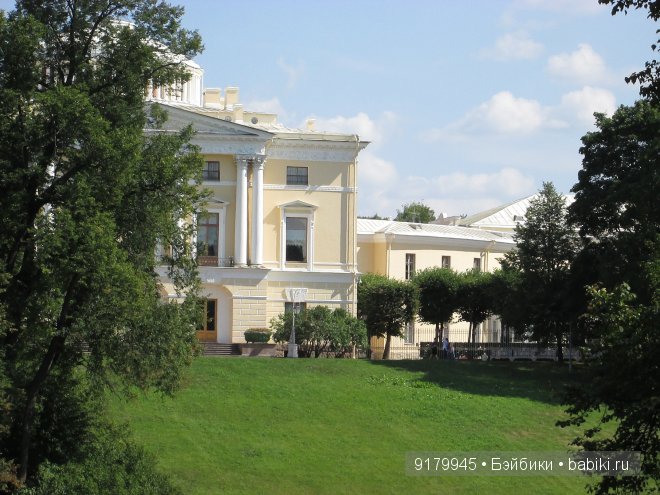 С природою искусство сочетав, прекрасны вы, задумчивые парки. К.М. Фофанов