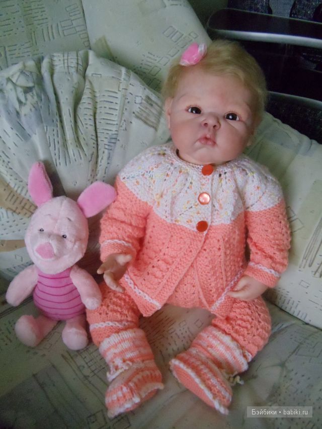 вязаная одежда для куклы.