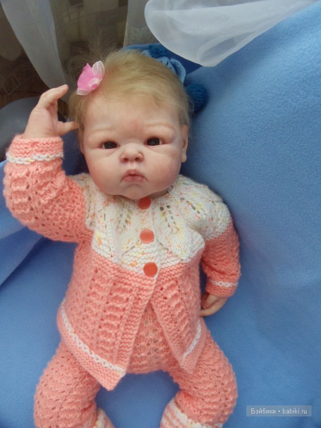 вязаная одежда для куклы.