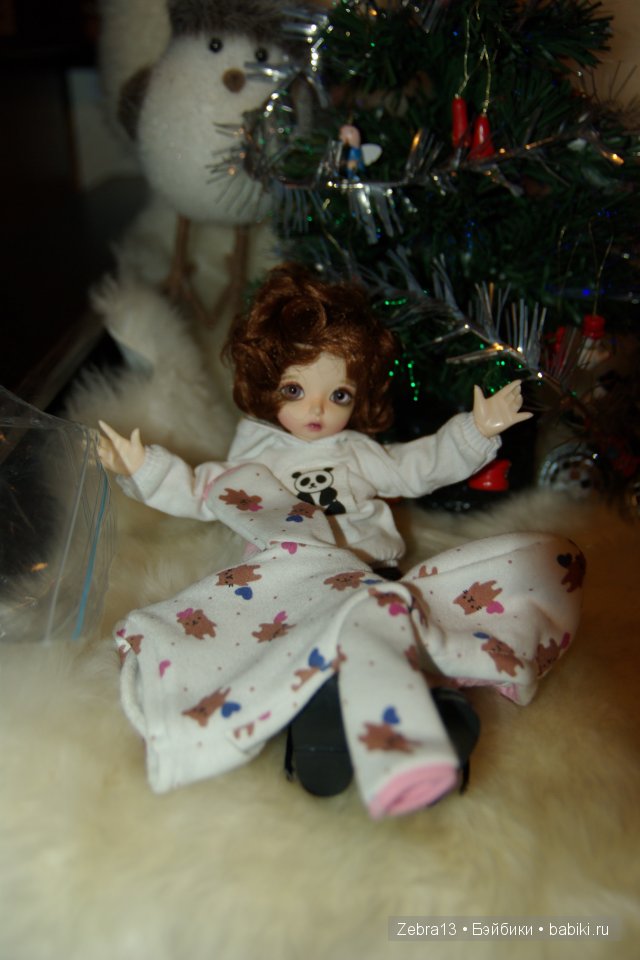 Куклы тоже любят Новый год