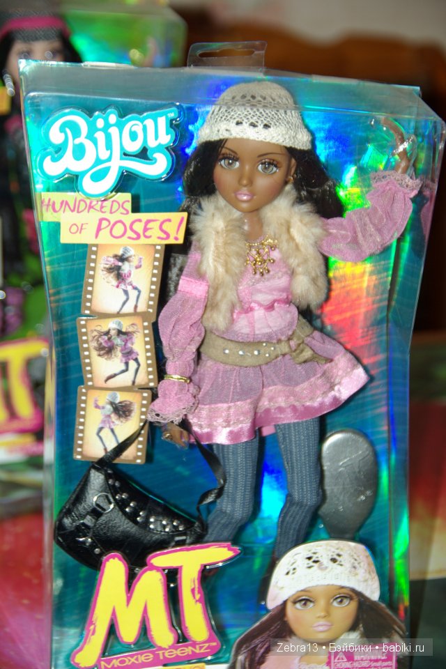 Куклы тоже любят Новый год