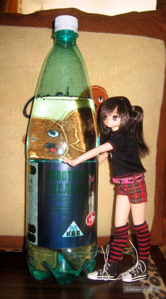 Айка  и минеральная вода