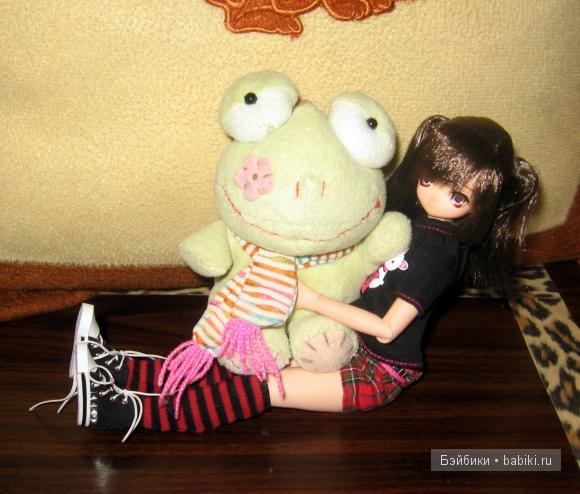 Айка  и лягушонок