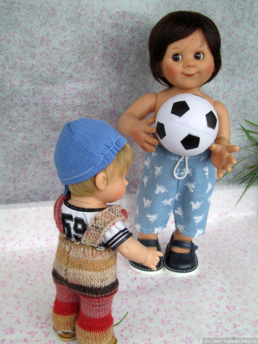 Кукольный календарь II. Стоит ли давать себе новогодние обещания