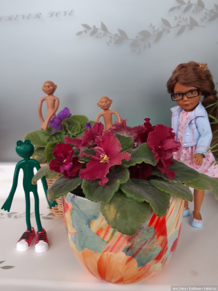 Икота, икота, перейди на Федота, с Федота на Якова, а с Якова - на всякого