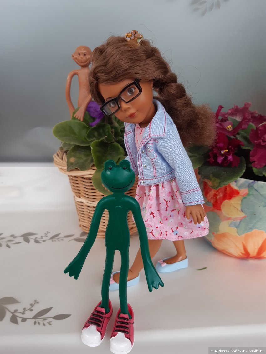 Икота, икота, перейди на Федота, с Федота на Якова, а с Якова - на всякого