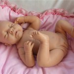 Анатомический младенец- девочка от  Эштона Дрейка, The Ashton-Drake Galleries