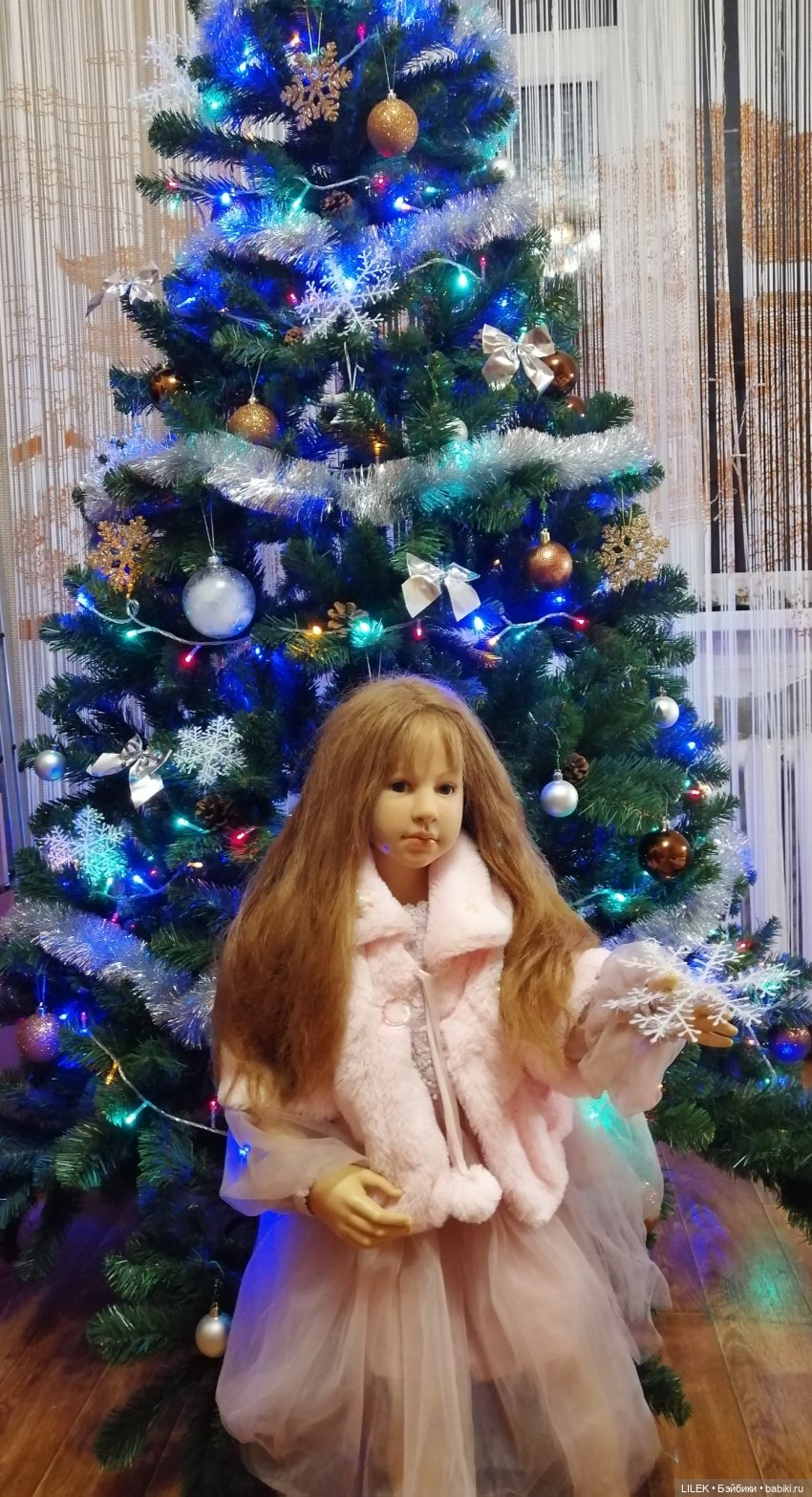 По следам Нового года. Gwen от Elissa Glassgold