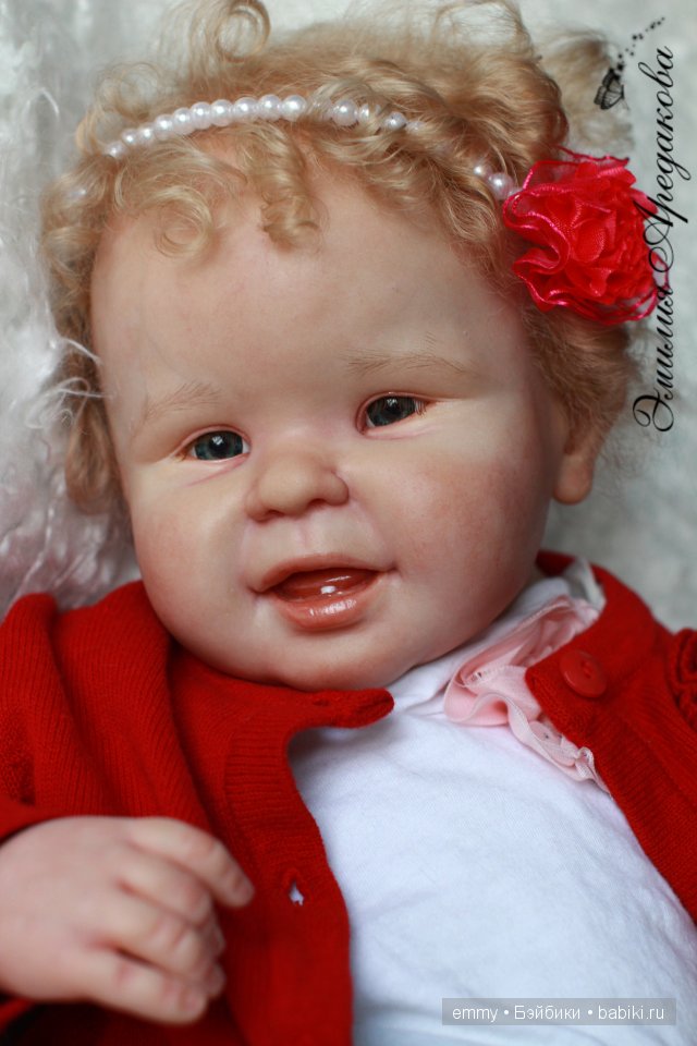 кукла Эмилии Аредаковой.