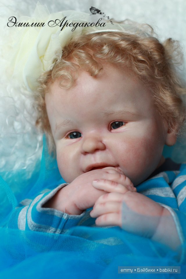 кукла Эмилии Аредаковой.