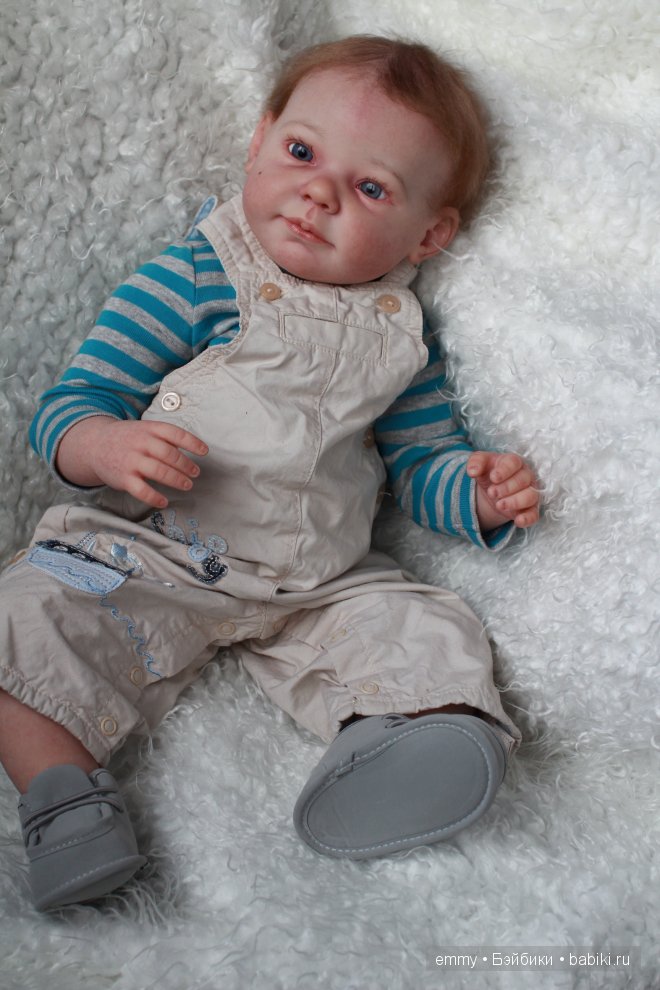 кукла Эмилии Аредаковой.