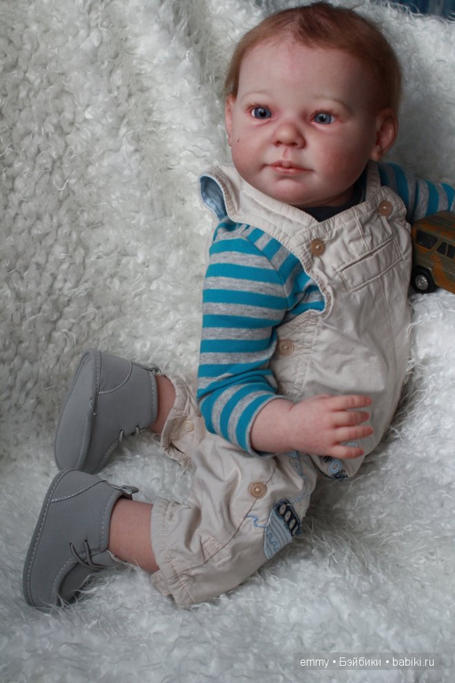 кукла Эмилии Аредаковой.