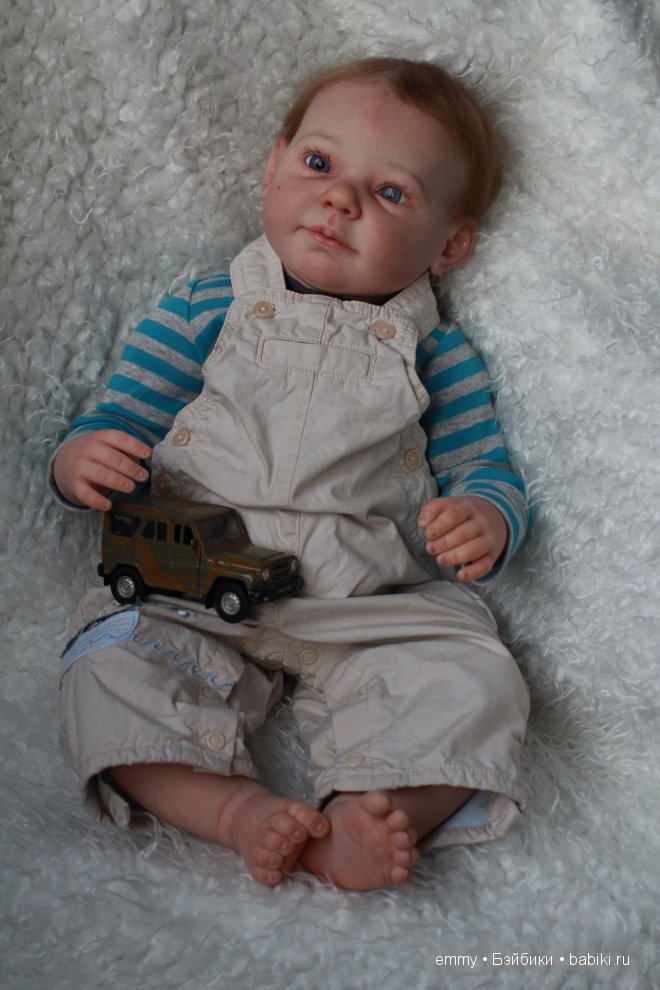 кукла Эмилии Аредаковой.